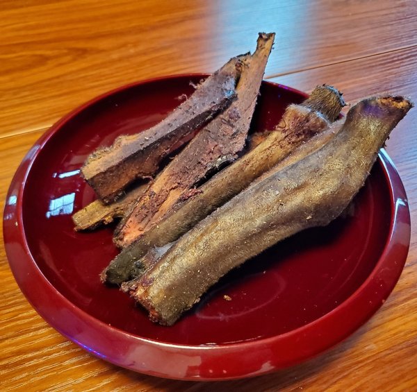 画像3: 【2回目以降増量】【合計2,600円で送料無料】角なのに硬過ぎない！わんこ用鹿50g【希少部位】袋角　鹿茸と呼ばれる一瞬しか獲れない貴重な柔らかい角　長野県阿智村産 (3)