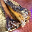 画像3: 【2回目以降おまけ付き】【合計1,800円で送料無料】燻製した鹿の脛骨を２等分しました！長ーい骨がふたつ入って超お得、大型犬も大喜びの肉・骨・骨髄を楽しめる燻製鹿後ろ足の骨１本分　長野県阿智村産 (3)