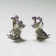 画像2: ふたごチワワのシルバードロップピアス【送料無料】アップルヘッドのチワワが耳で揺れる、ミニチュアデザインのチワワピアス (2)
