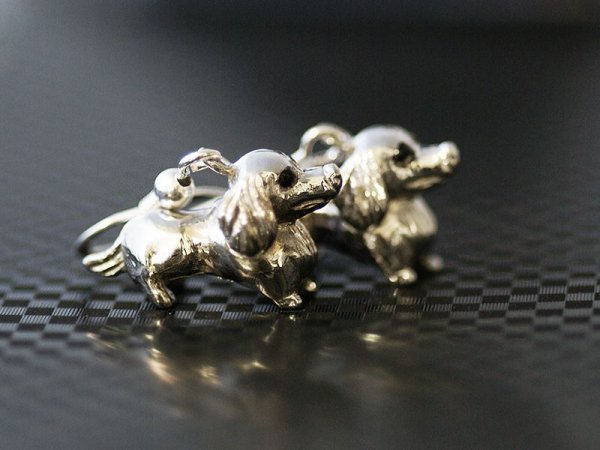 画像6: ふたごダックスのシルバードロップピアス【送料無料】可愛い胴長短足の体に長くてふさふさな耳、ダックスフントをミニチュアピアスにしました。 (6)